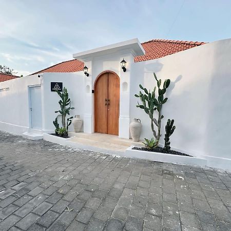 My Rock A Villa Семиняк Екстериор снимка