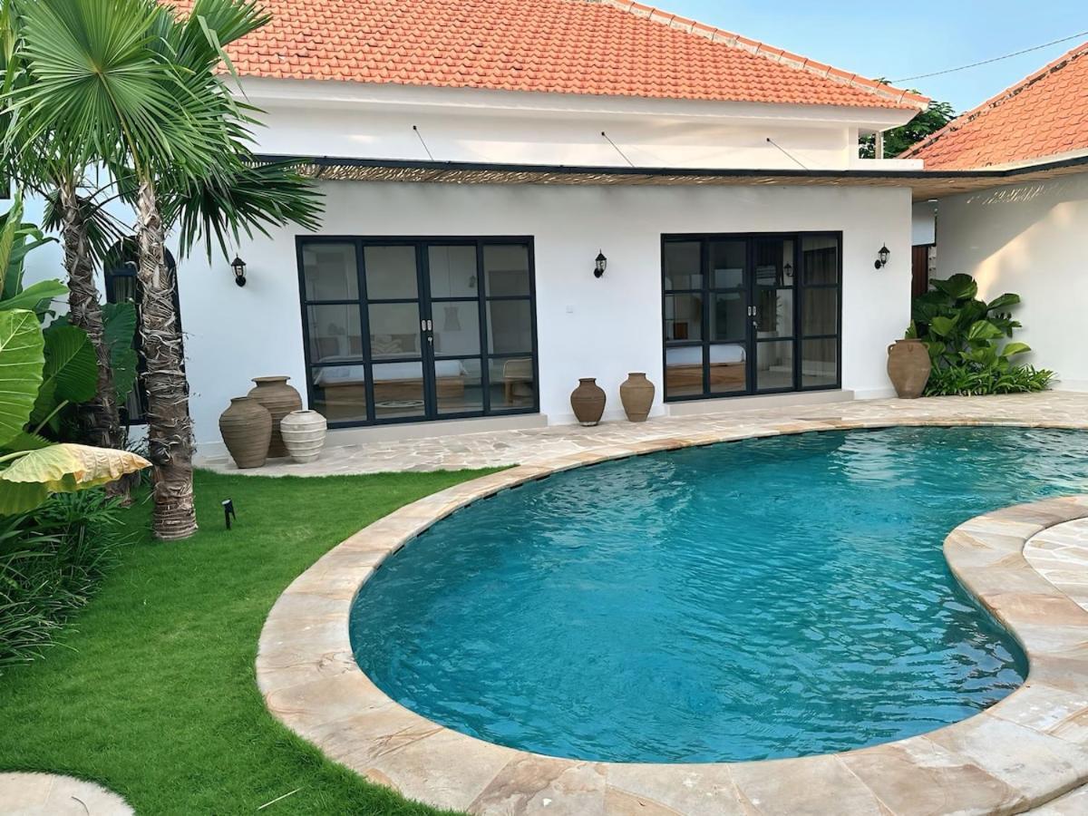My Rock A Villa Семиняк Екстериор снимка