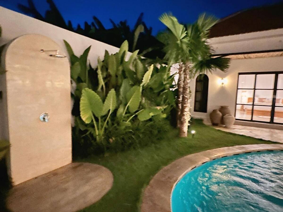 My Rock A Villa Семиняк Екстериор снимка